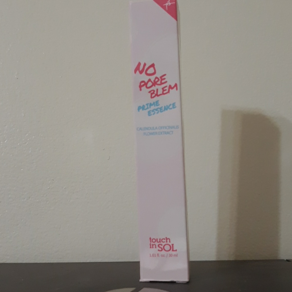 NIB NO PORE BLEM Prime Essence primer